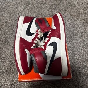 Air Jordan 1 Retro High OG Chicago Lost and Found Mens Size 11.5